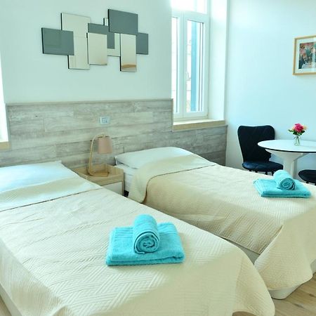 Apartamento estudio de 18 m² en Split Centro, con 1 baño privado. Exterior foto